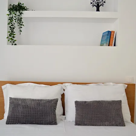 Downtown - Premium Apartment Kamena Vourla